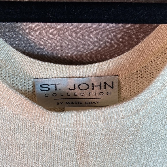 St. John Collection Cream Camisole Top - Picture 2 of 4